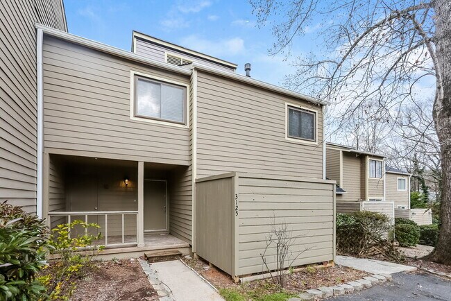 Foto del edificio - 3125 Windbluff Dr