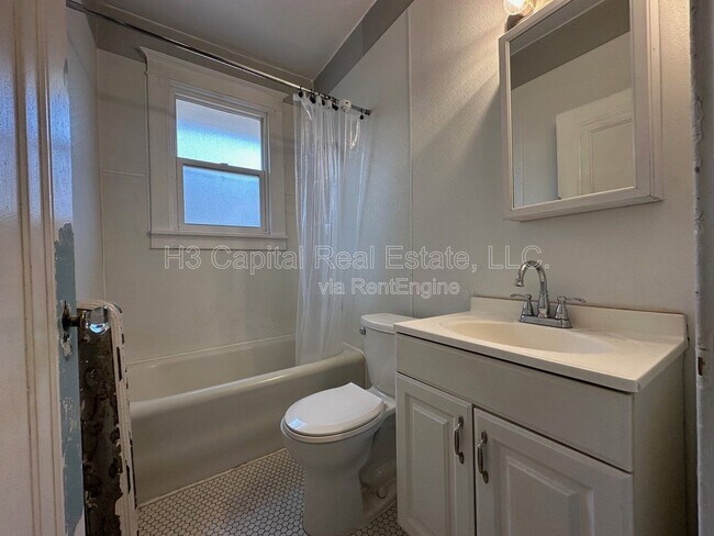 Foto del edificio - 6715 Bartmer Ave