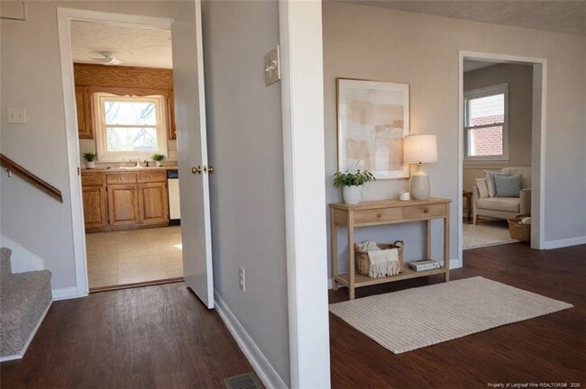 Foto del edificio - 6811 Mangrove Dr