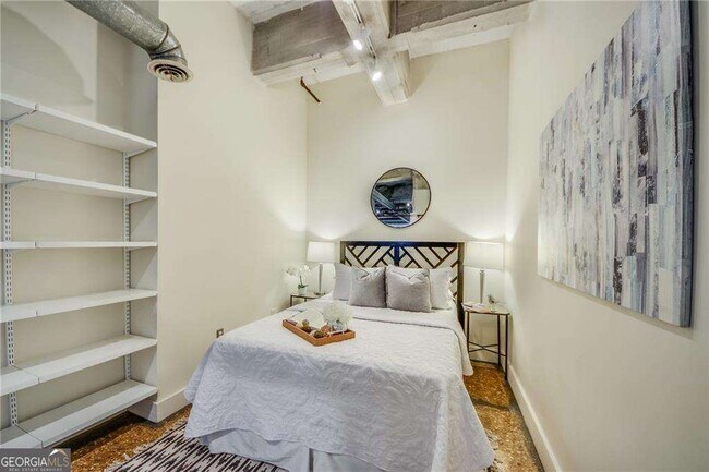 Building Photo - 659 Auburn Ave NE