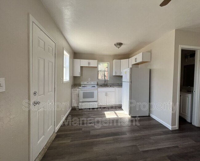 Foto del edificio - 2032 W Adams St