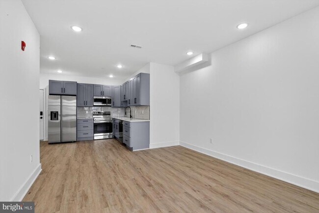 Foto del edificio - 2331 E York St