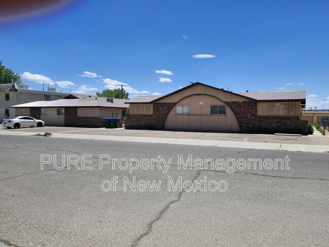 Building Photo - 2803 East 22nd Street