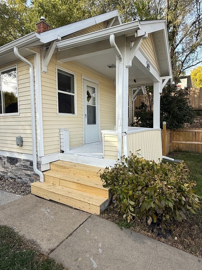 Foto del edificio - 509 4th Ave NW