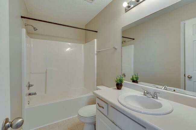 Foto del edificio - 1619 Allston Drive
