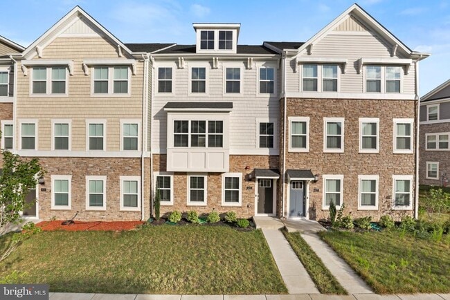 Building Photo - 4175 Brodie Pl
