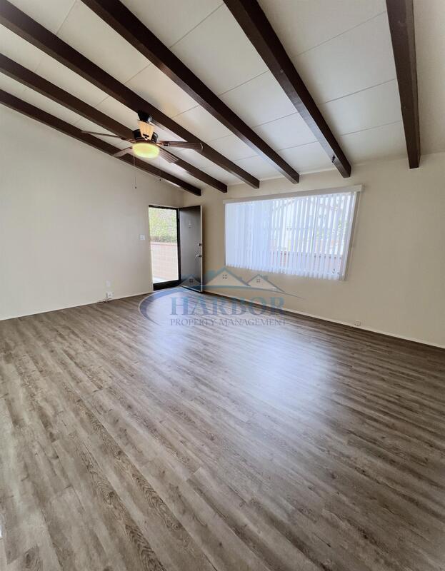Building Photo - 820 Amapola Ave