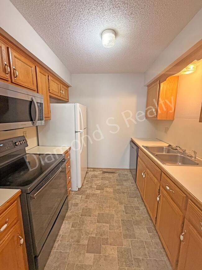 Foto del edificio - 1499 W Rainey St