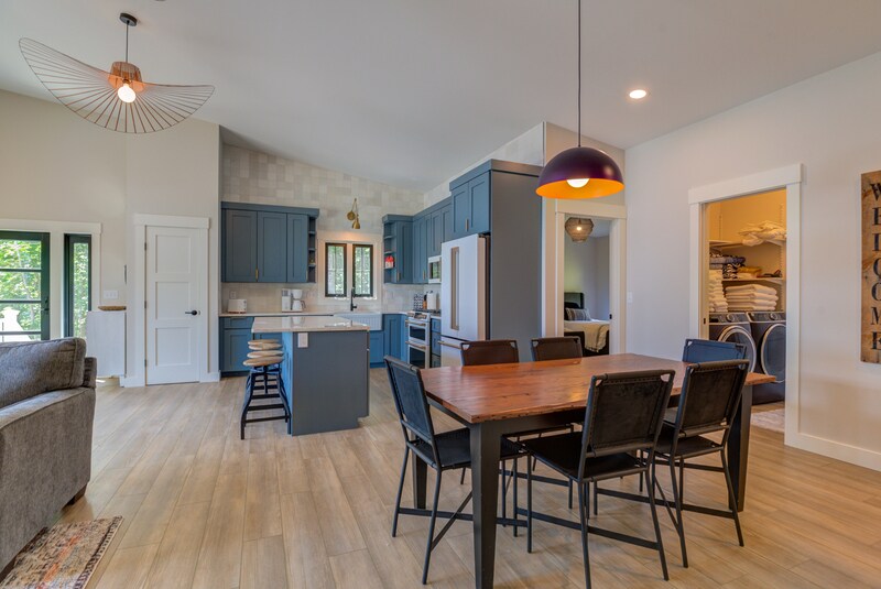Foto principal - 57 Hoyts Ln