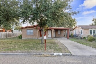 Building Photo - 1120 Vista Hermosa St