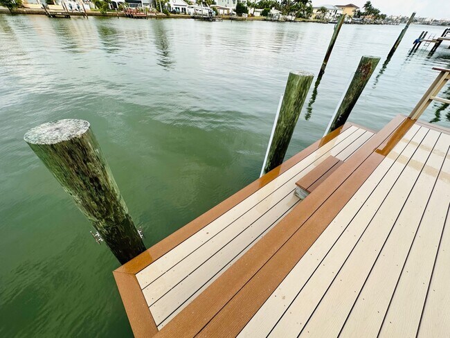 Foto del edificio - 11305 5th St E