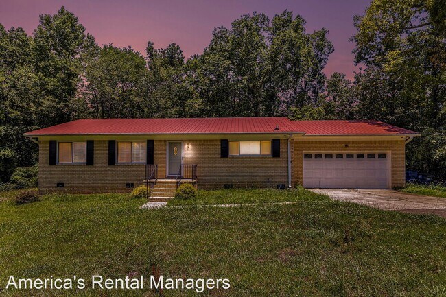 Building Photo - 3 br, 2 bath House - 7302 Thomas Hall Drive