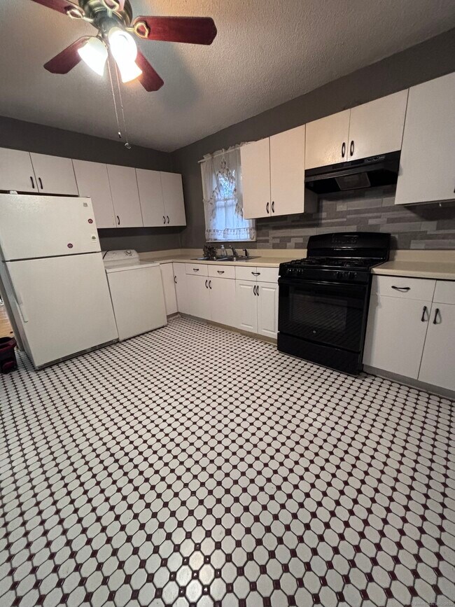 Foto del edificio - 33 Aetna St