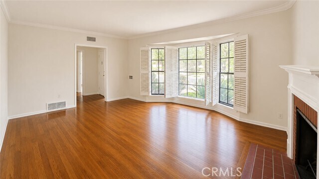 Foto del edificio - 621 N Almansor St