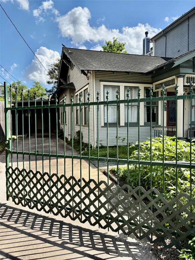 Building Photo - 1407 Nevada St