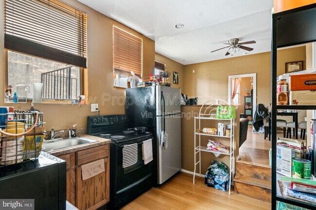 Foto del edificio - 1834 W Diamond St