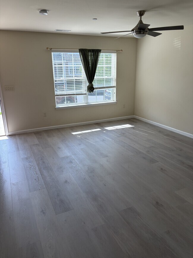 Foto del edificio - 530 Byler Cir