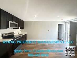 Building Photo - 1430 Kenwood Ave
