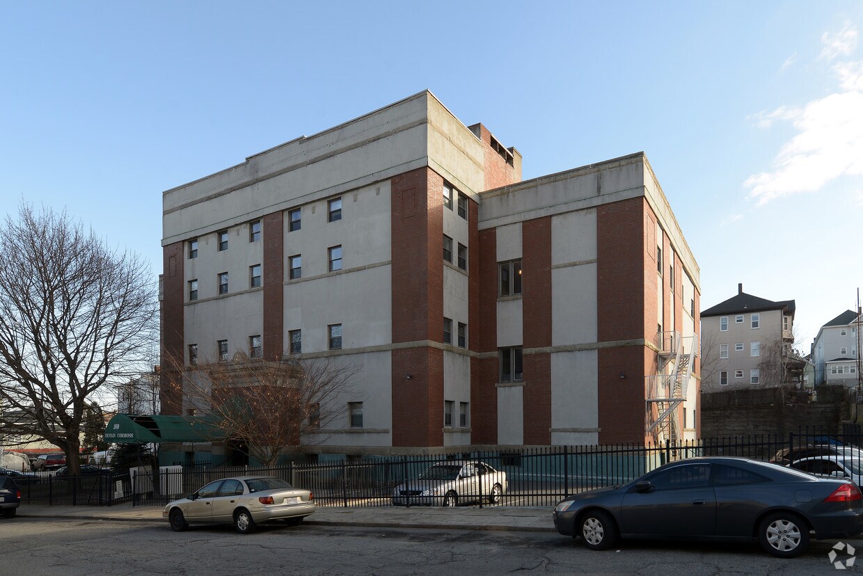 260 Fountain St, Fall River, MA 02721 Apartments in Fall River, MA