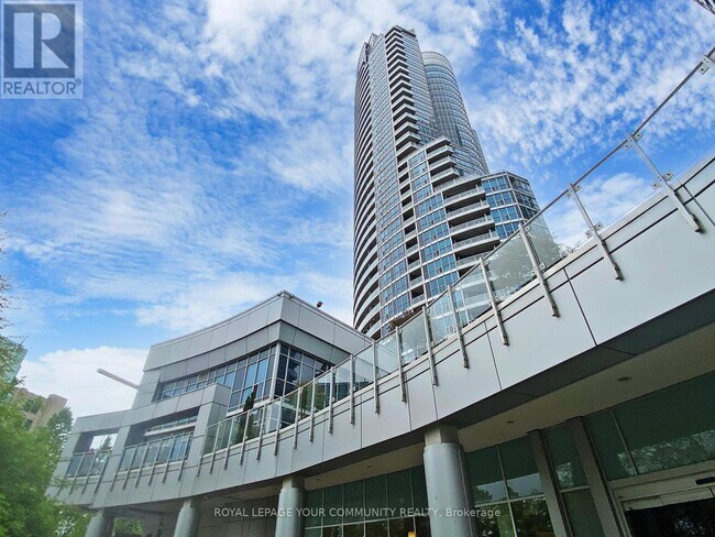 Photo du bâtiment - 208-2208 Queens Quay W