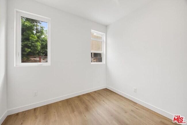 Foto del edificio - 11253 Hatteras St