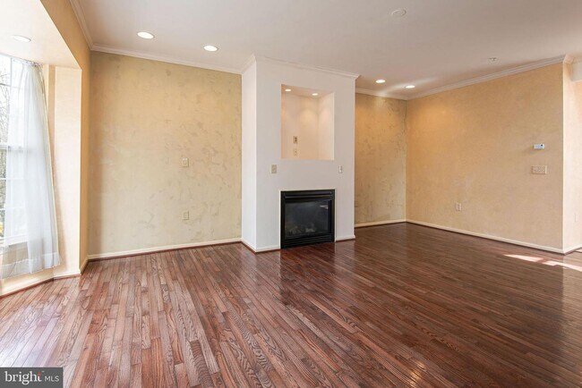 Building Photo - 999 Danville Ct