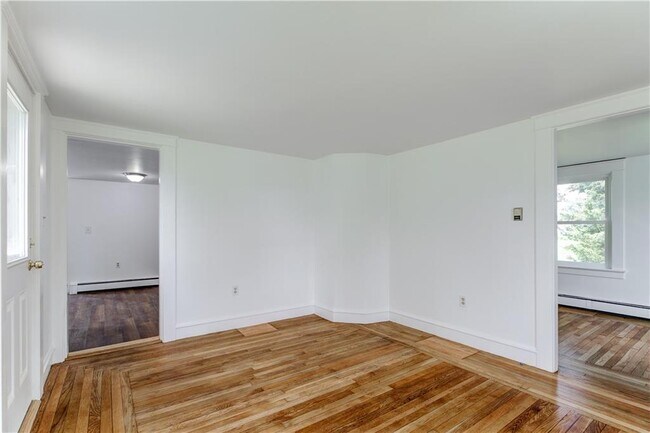 Foto del edificio - 44 Paquins Ln