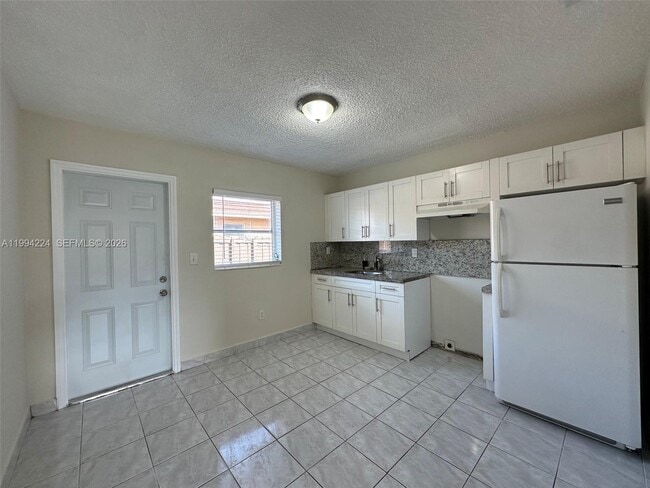 Foto del edificio - 11346 SW 2nd St