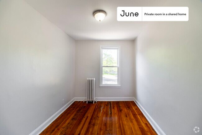 Building Photo - Private bedroom in 4 bed/1 bath Home