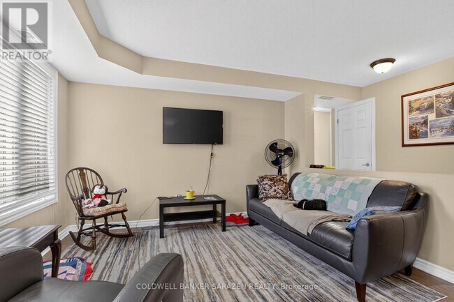 Building Photo - 515 Stonefield Private
