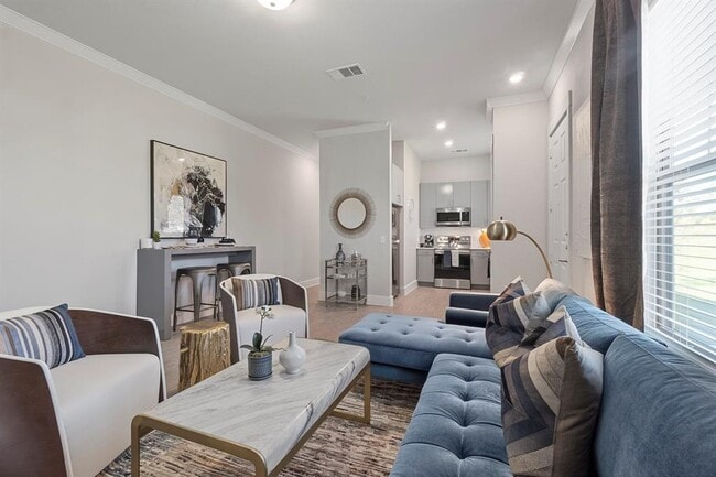 Building Photo - 4111 Bungalow Ln