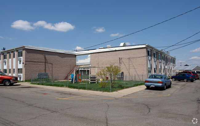 Building Photo - Arrowhead Mall Apartments