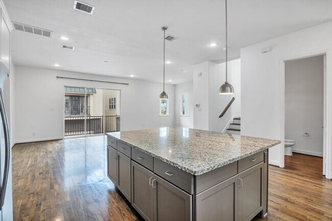 Foto del edificio - 5521 Petty St
