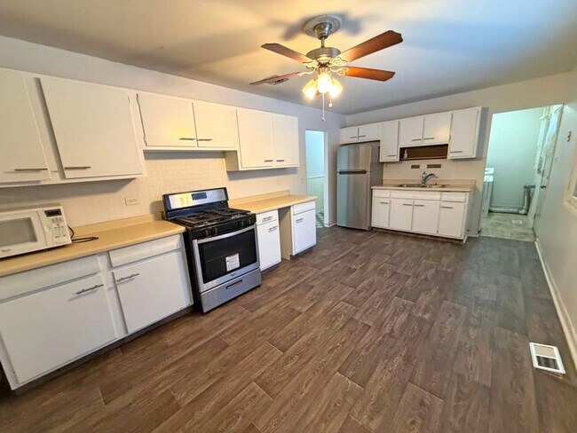 Foto del edificio - 470 Northview Ln