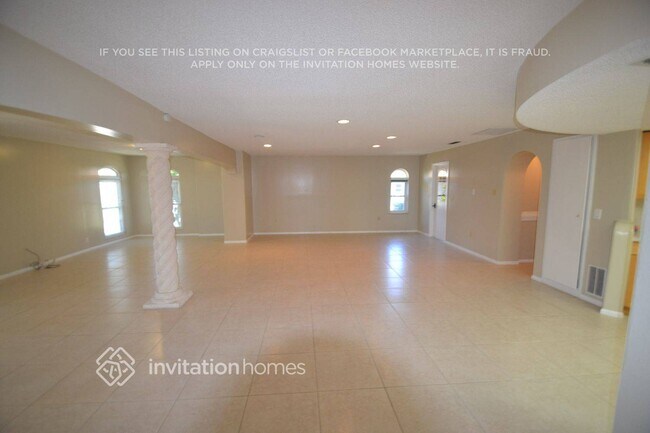 Foto del edificio - 3705 Pin Oaks St