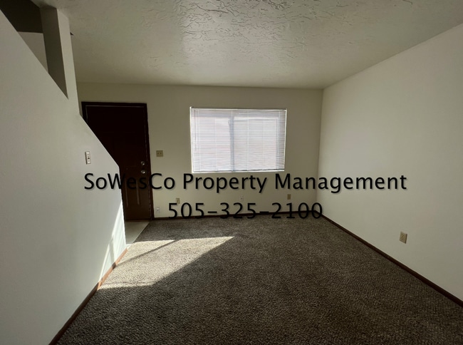 Building Photo - 2 Bed, 1.5 Bath