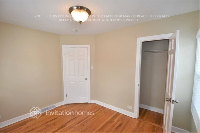 Building Photo - 9837 S 54th Ave