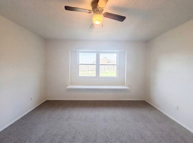 Building Photo - 106 Nelson Dr