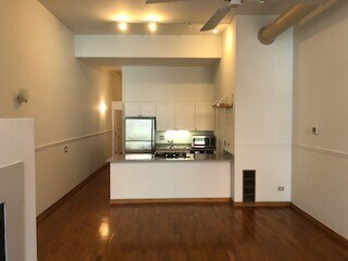 Foto del edificio - 1100 W Cornelia Ave