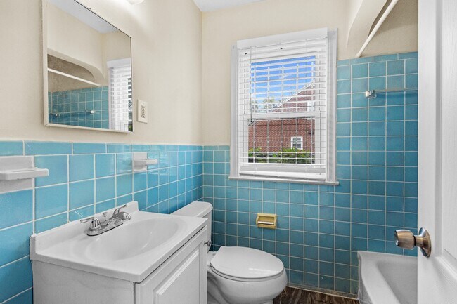 Building Photo - 9366 Steel St