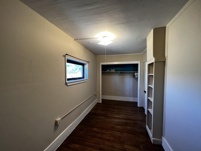 Building Photo - 1225 H St