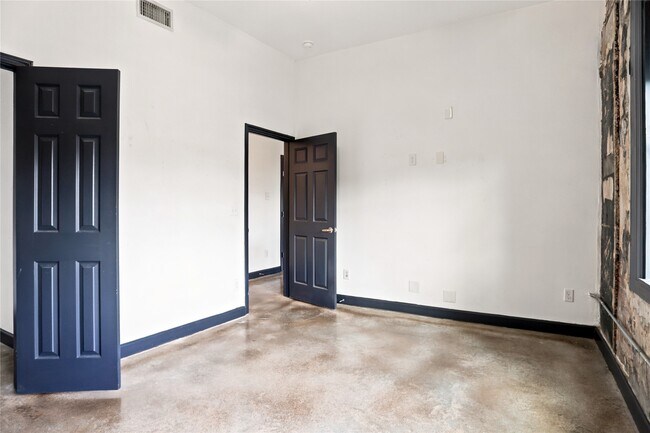 Building Photo - 6819 Avenue C