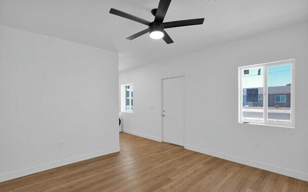 Foto del edificio - Newly Renovated 2 Bedroom, 1 Bath, with St...