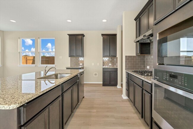 Foto del edificio - 235 Trailside Ln