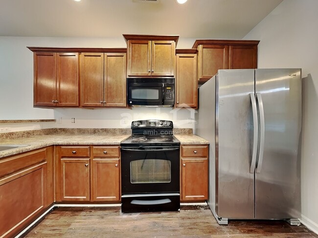 Building Photo - 1300 Montreux Ct