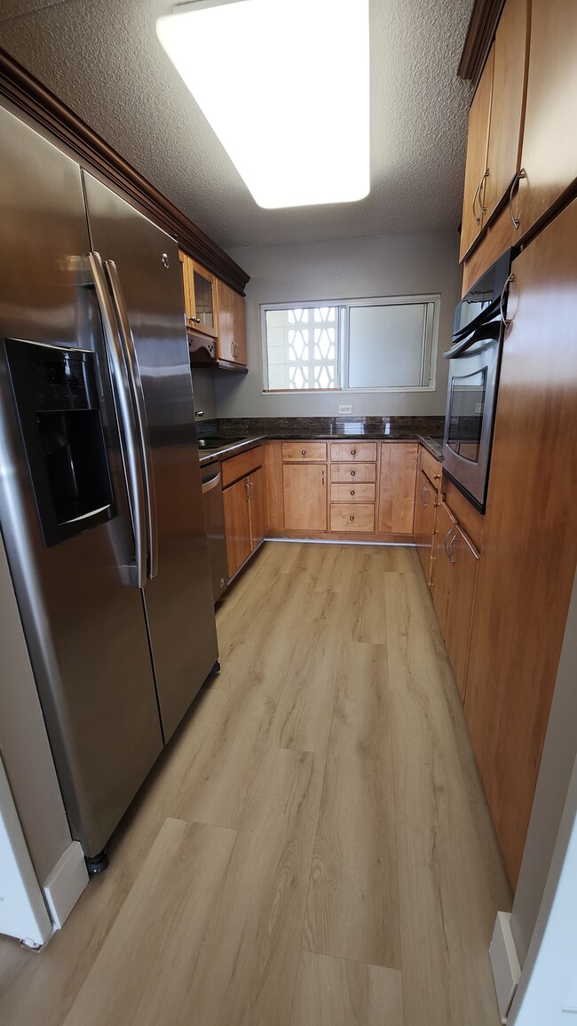 Foto del edificio - 469 Ena Rd