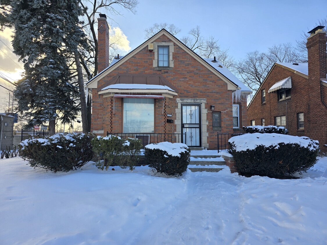 Foto principal - 17131 Appoline St