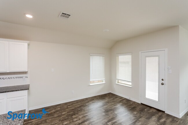 Foto del edificio - 220 Garden Grove Drive