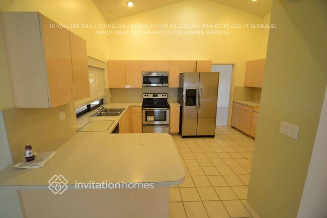 Foto del edificio - 13373 Kingsbury Dr