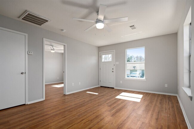 Foto del edificio - 1204 Hillyer St
